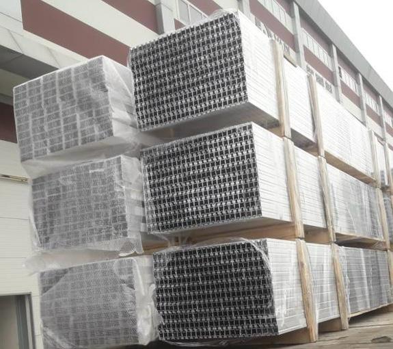 Verpackte Aluminiumprofile für den Versand